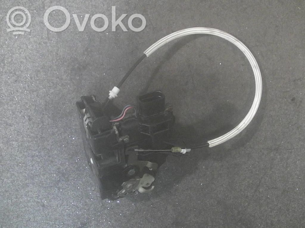 Audi A6 S6 C5 4B Centrālās atslēgas motoriņš 