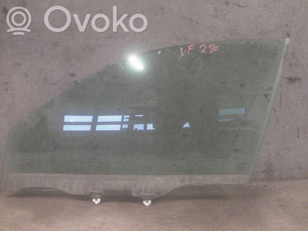 Toyota Avensis T220 Front door glass trim molding 