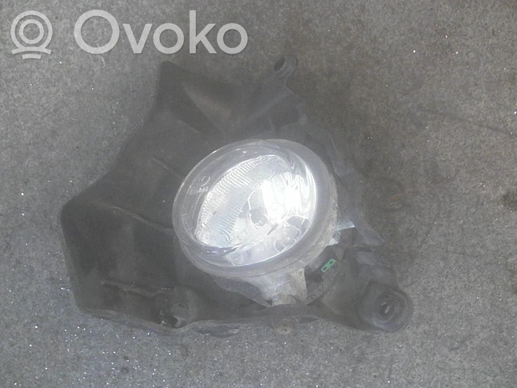 Mazda 2 Miglas lukturis priekšā 