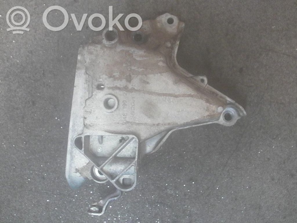 Seat Ateca Engine mount bracket 