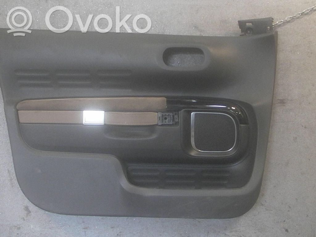 Apšuvums aizmugurējām durvīm   98037159ZD
