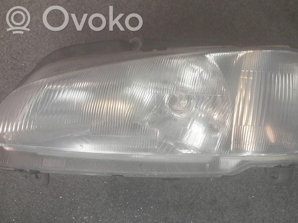 Peugeot 106 Scheinwerfer 