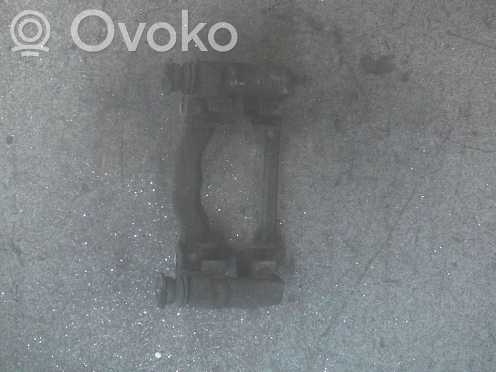 Ford Transit Mocowanie przedniego zacisku hamulca 