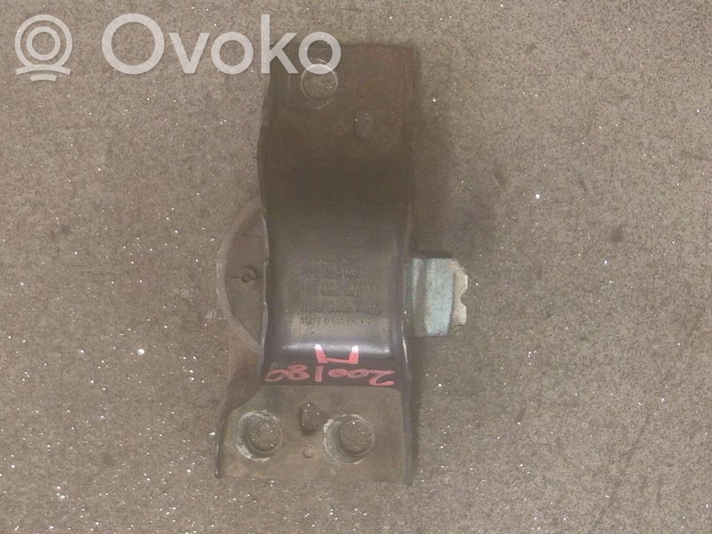 Engine mount bracket   11210AX60A
