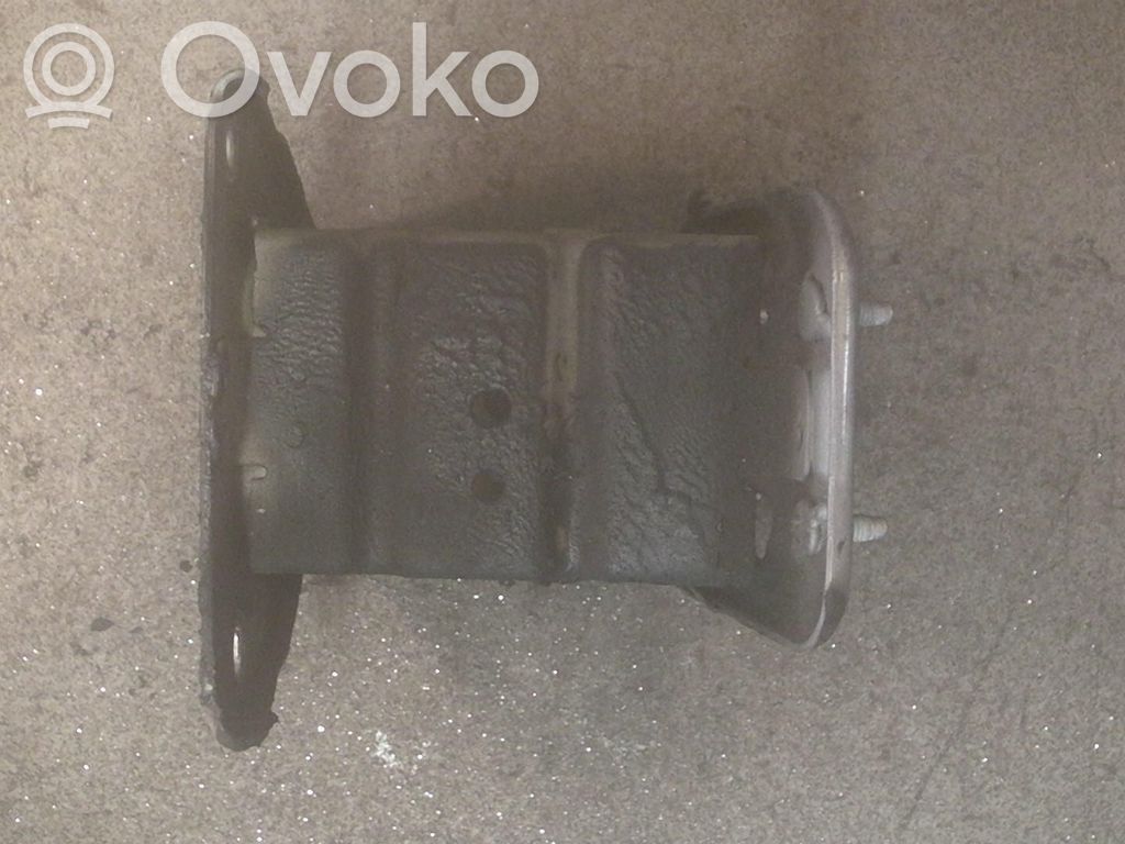 Nissan Note (E11) Front bumper cross member 