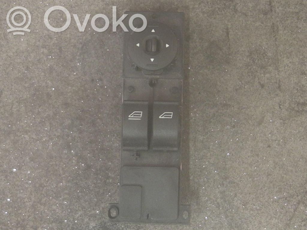 Ford Focus C-MAX Electric window control switch 