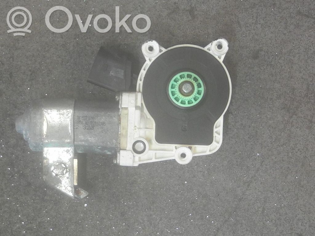 BMW 5 E60 E61 Motor del regulador de la ventanilla de la puerta delantera 