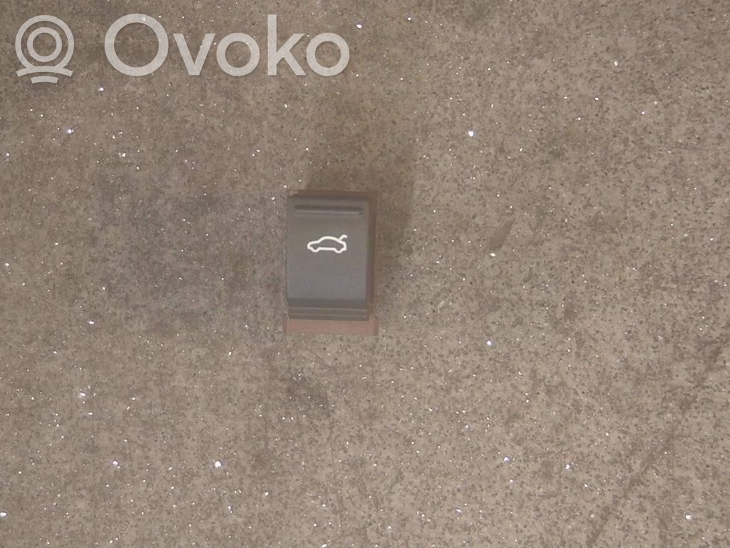 Volkswagen PASSAT B7 Light switch 