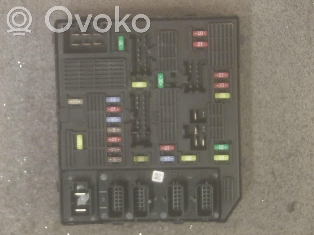 Renault Fluence Fuse module 