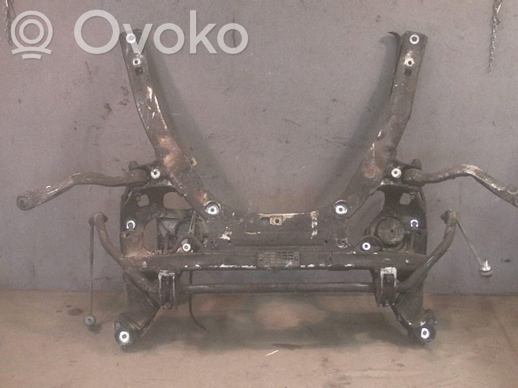 BMW 5 E60 E61 Priekinis traversas 