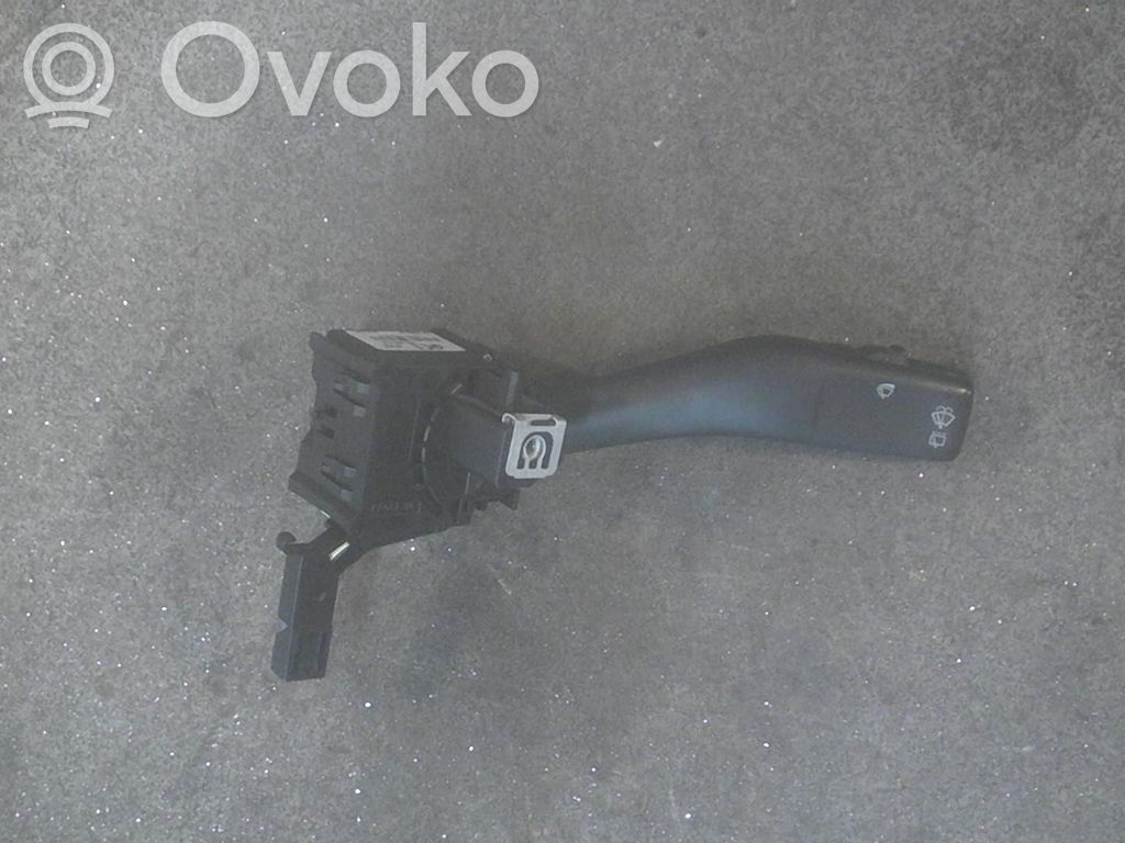 Volkswagen Caddy Commodo, commande essuie-glace/phare 