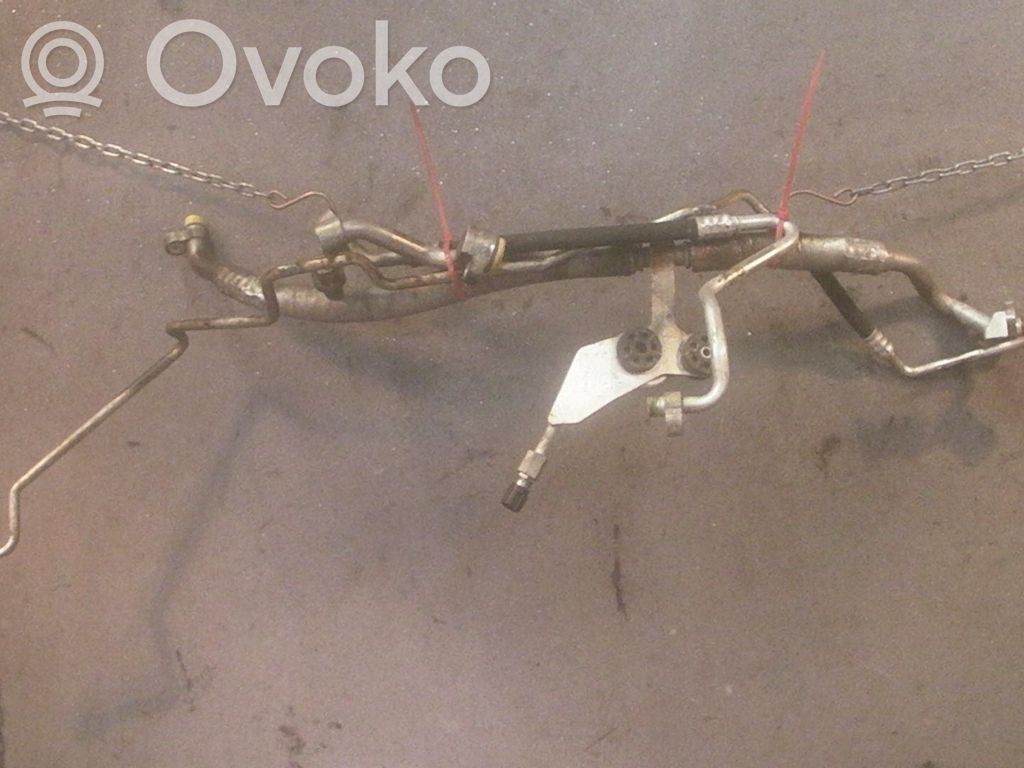 BMW 5 E60 E61 Ilmastointilaitteen putki (A/C) 