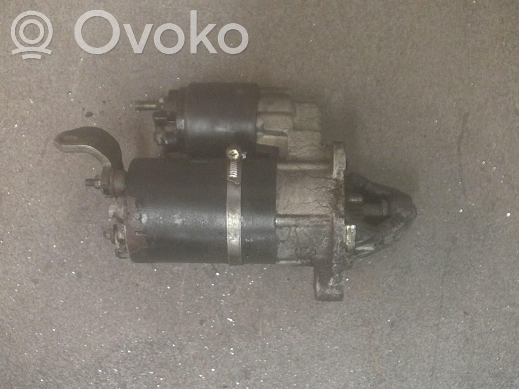 Volkswagen PASSAT B5 Стартер 