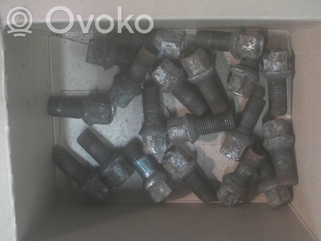 Audi A3 S3 8P Șurub fixare roată de rezervă 
