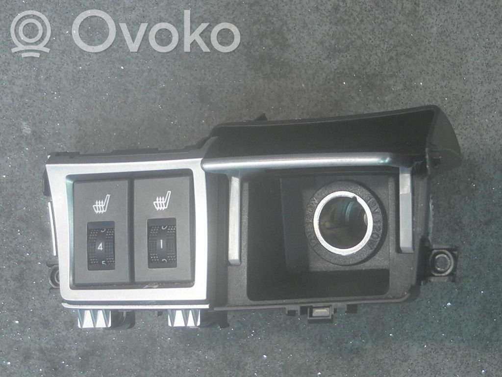Alte comutatoare/butoane   2STKMED12VOLTSTIK