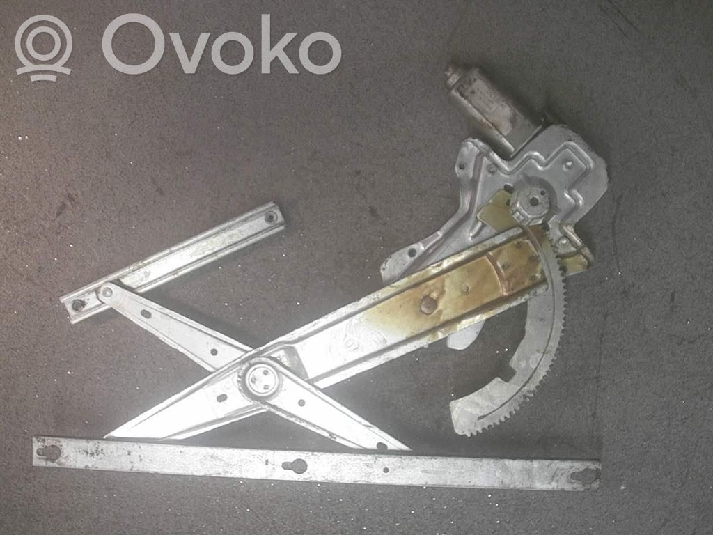 Motor del regulador de la ventanilla de la puerta delantera