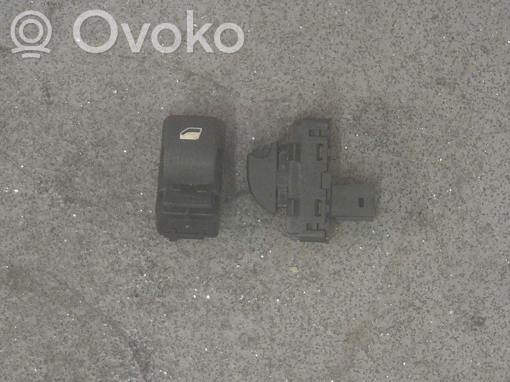 Peugeot 308 Electric window control switch 