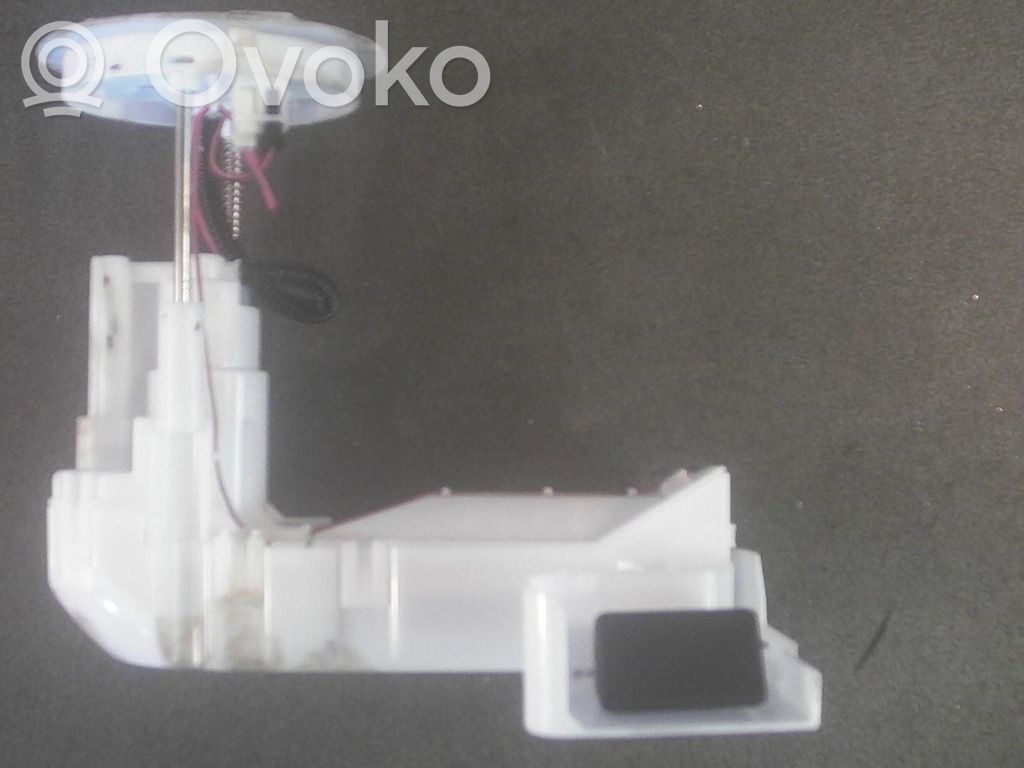 Suzuki Celerio Bomba interna de combustible 