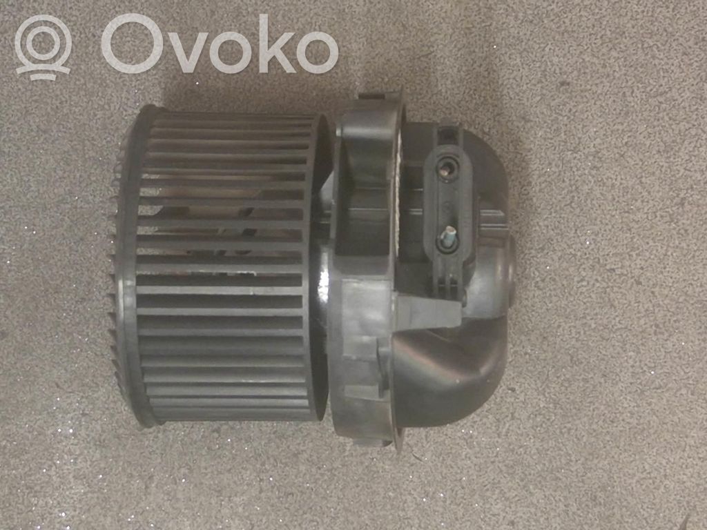 Peugeot 107 Mazā radiatora ventilators 