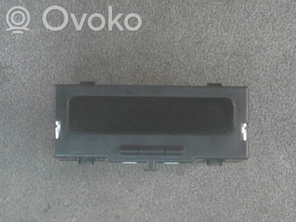 Renault Megane II GPS navigation control unit/module 