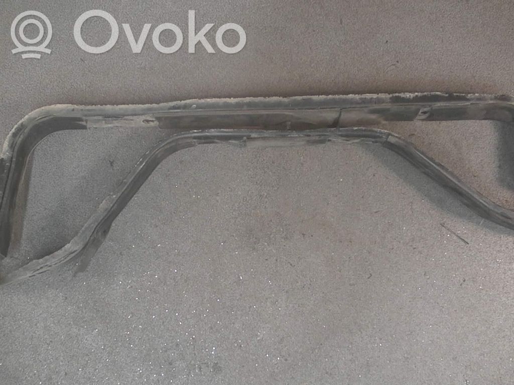 Volvo V70 Staffa di fissaggio del serbatoio del carburante