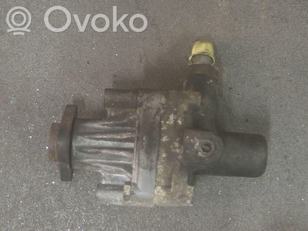 Audi A4 S4 B5 8D Ohjaustehostimen pumppu 