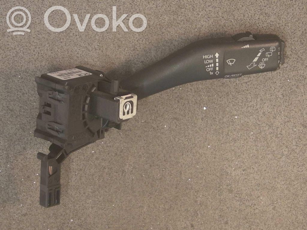 Skoda Octavia Mk2 (1Z) Commodo, commande essuie-glace/phare 