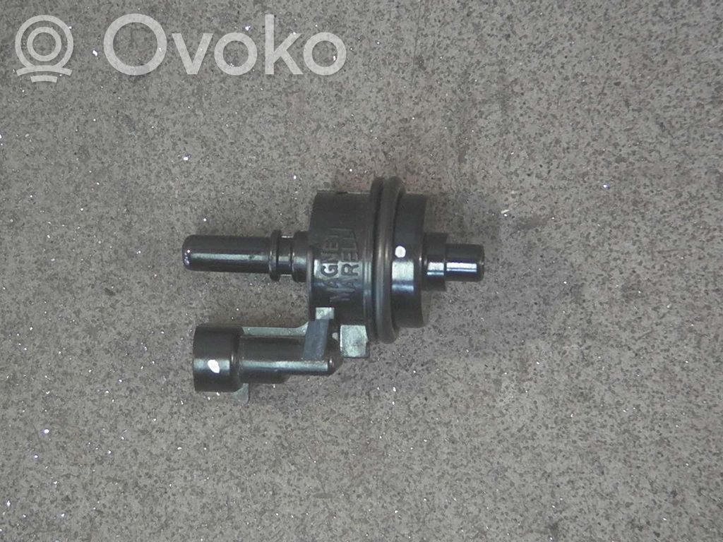 Válvula de vacío   0093753A