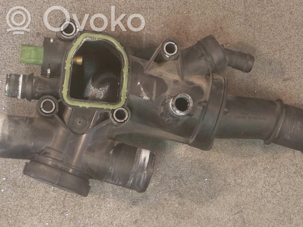 Peugeot 407 Termostaatin kotelo 