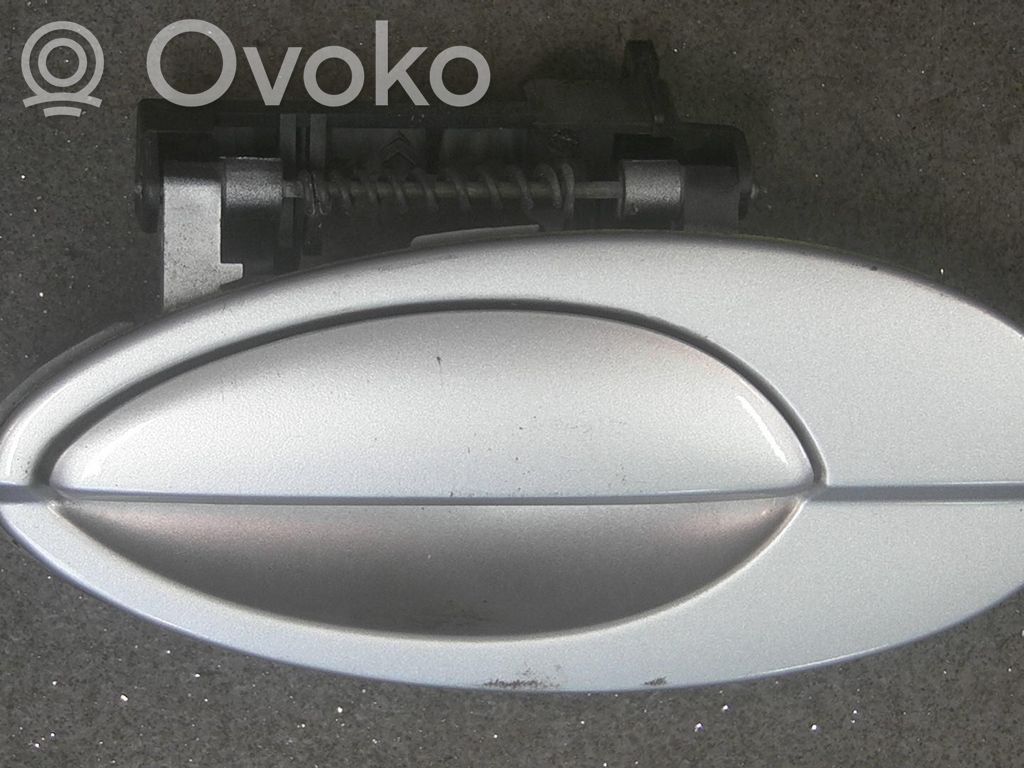 Etuoven ulkokahva