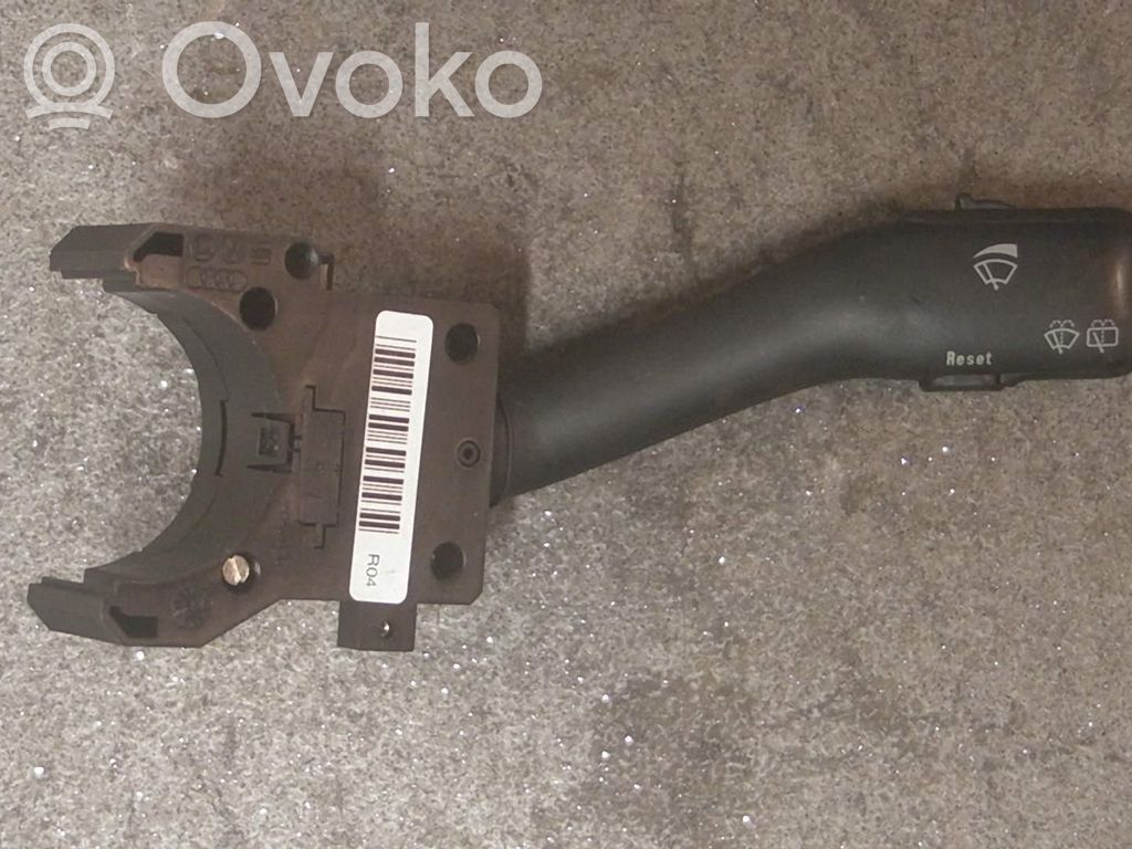 Skoda Octavia Mk1 (1U) Bloc semnalizator și ștergător parbriz 