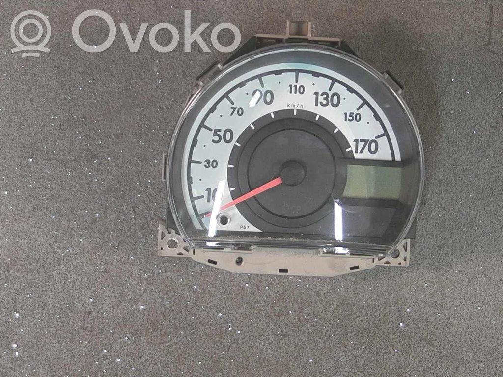Toyota Aygo AB10 Licznik / Prędkościomierz 