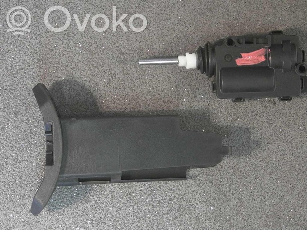 Opel Vectra C Motorino della chiusura centralizzata 