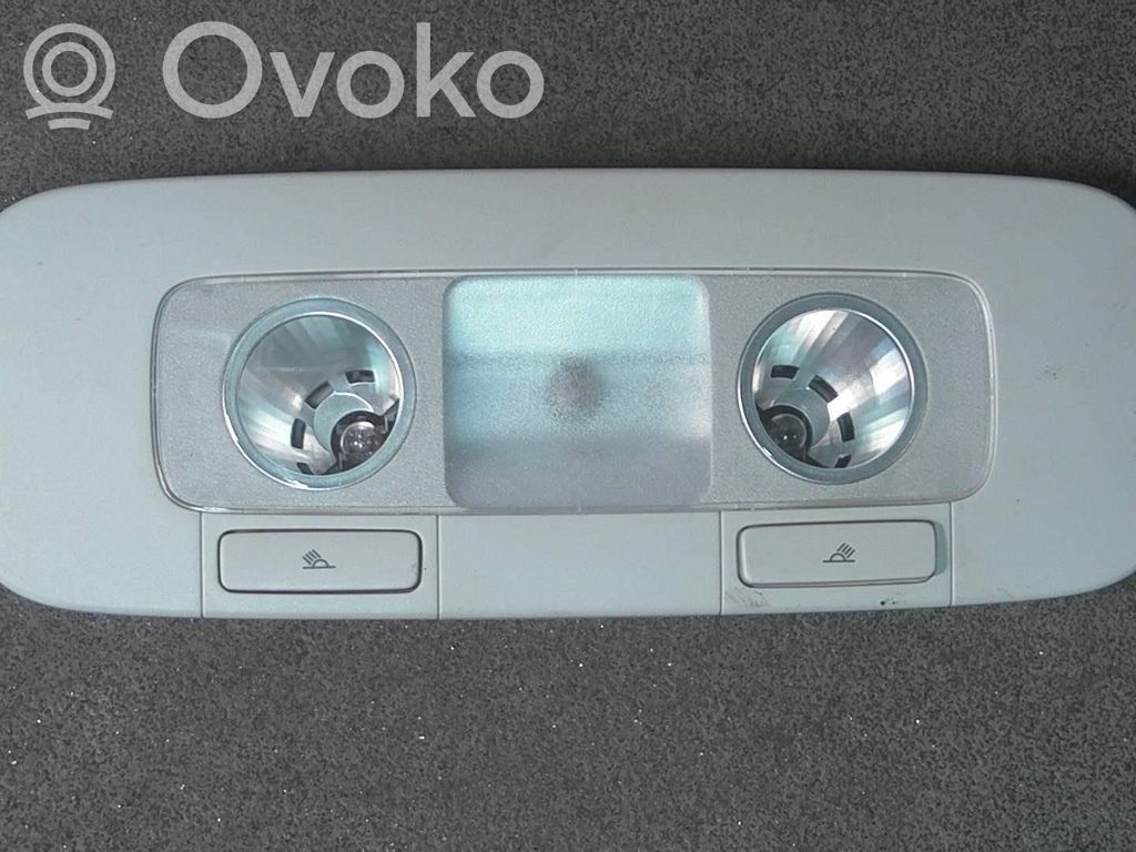 Volkswagen PASSAT B6 Etuistuimen valo 