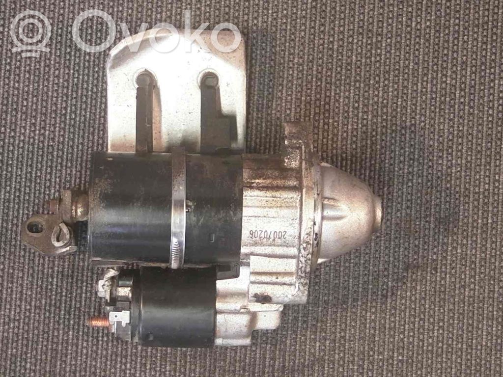 Audi A4 S4 B5 8D Starteris 