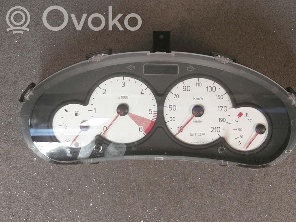 Geschwindigkeitsmesser Cockpit