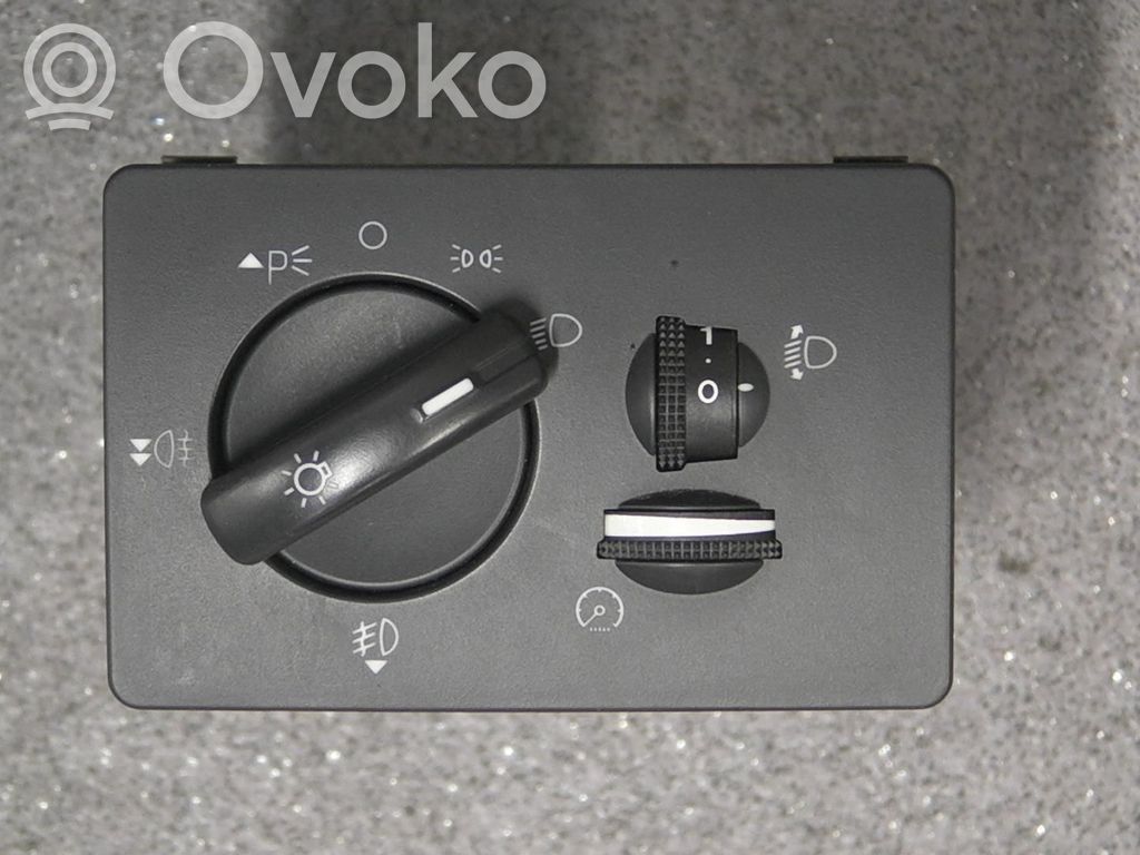 Light switch   4M5T13A024AA