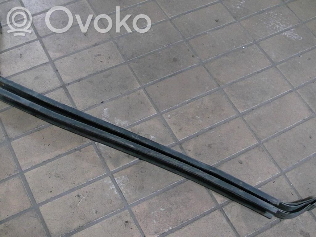 Sangle de réservoir de carburant   2STK