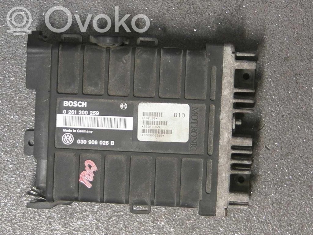 Volkswagen Polo II 86C 2F Engine control unit/module 