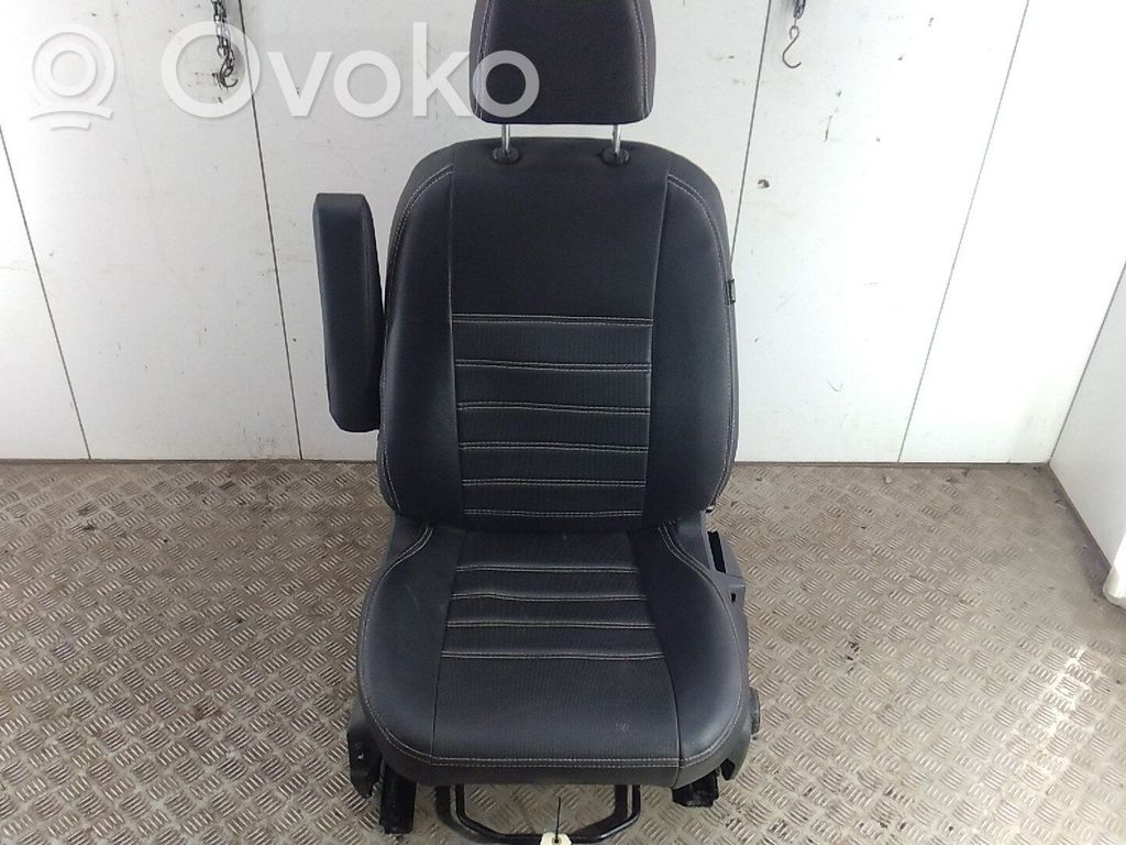 Kuljettajan istuin   2627362,BK21V611D11AC