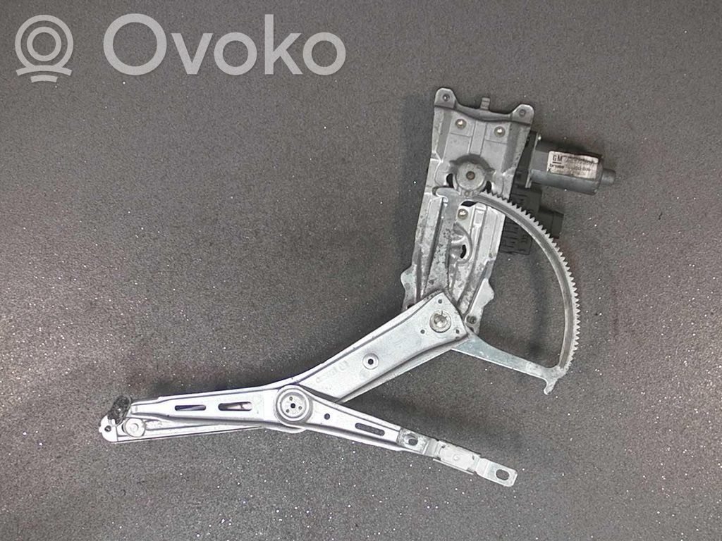 Motor del regulador de la ventanilla de la puerta delantera