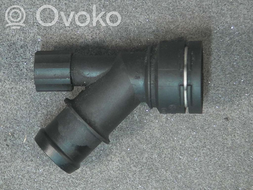 Skoda Roomster (5J) Conductă/furtun lichid de răcire motor 