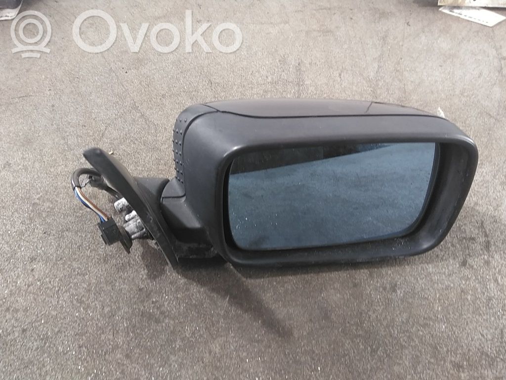 Front door electric wing mirror