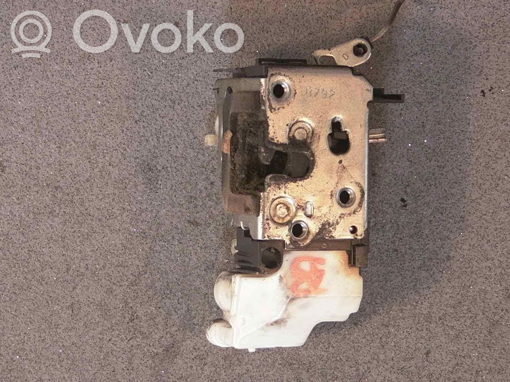 Fiat Punto (188) Motor de bloqueo de puertas 