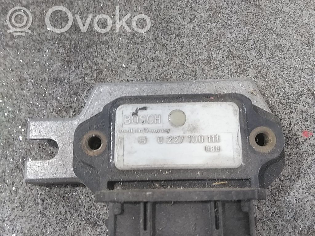Moottorin ohjainlaite/moduuli   0227100111