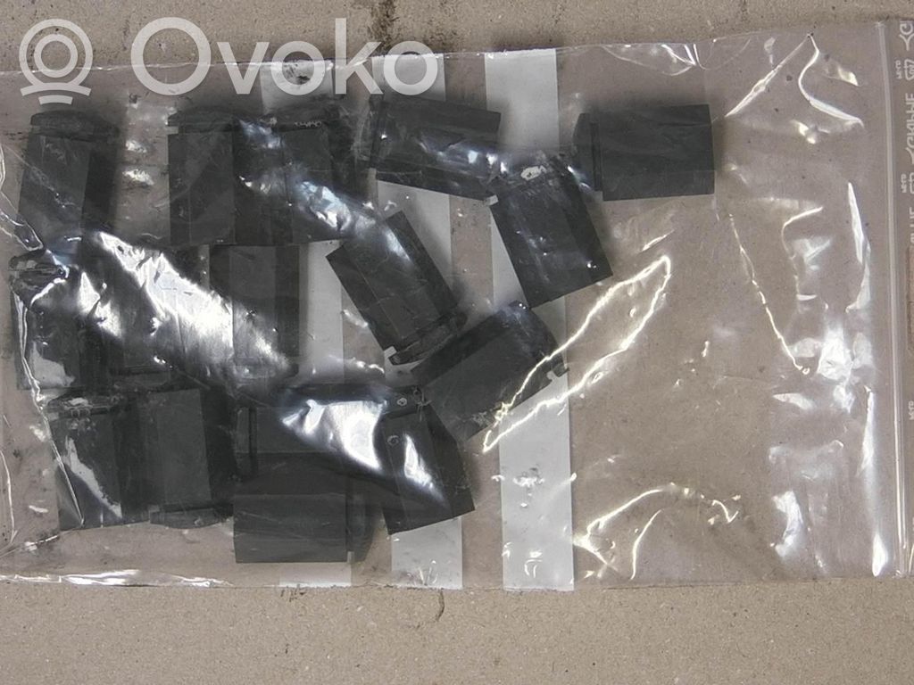 Tornillo de la rueda de repuesto