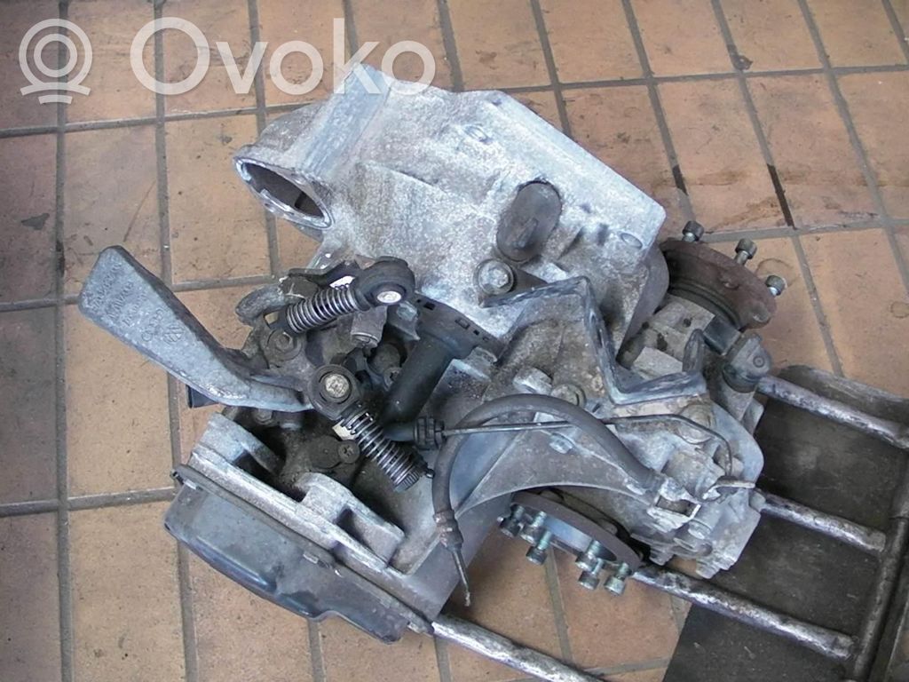 Manualna 5-biegowa skrzynia biegów   EWT27032147211