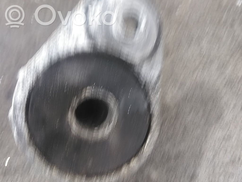 Opel Omega B1 Întinzător curea generator/alternator 