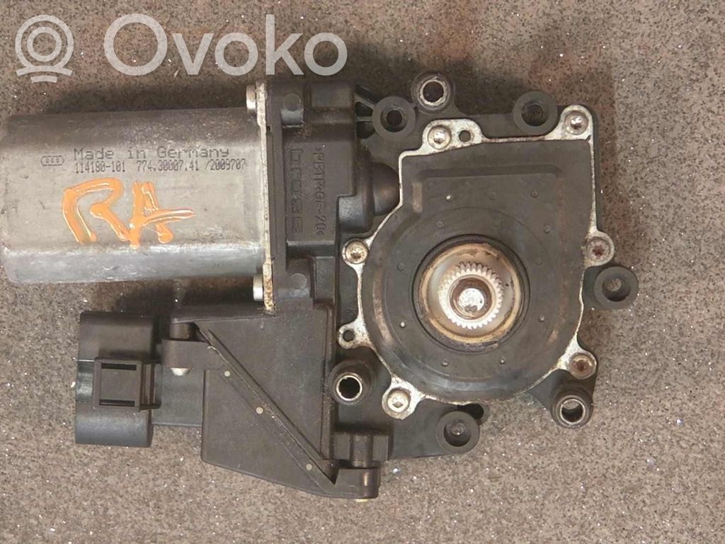 Motor del regulador de la ventanilla de la puerta delantera