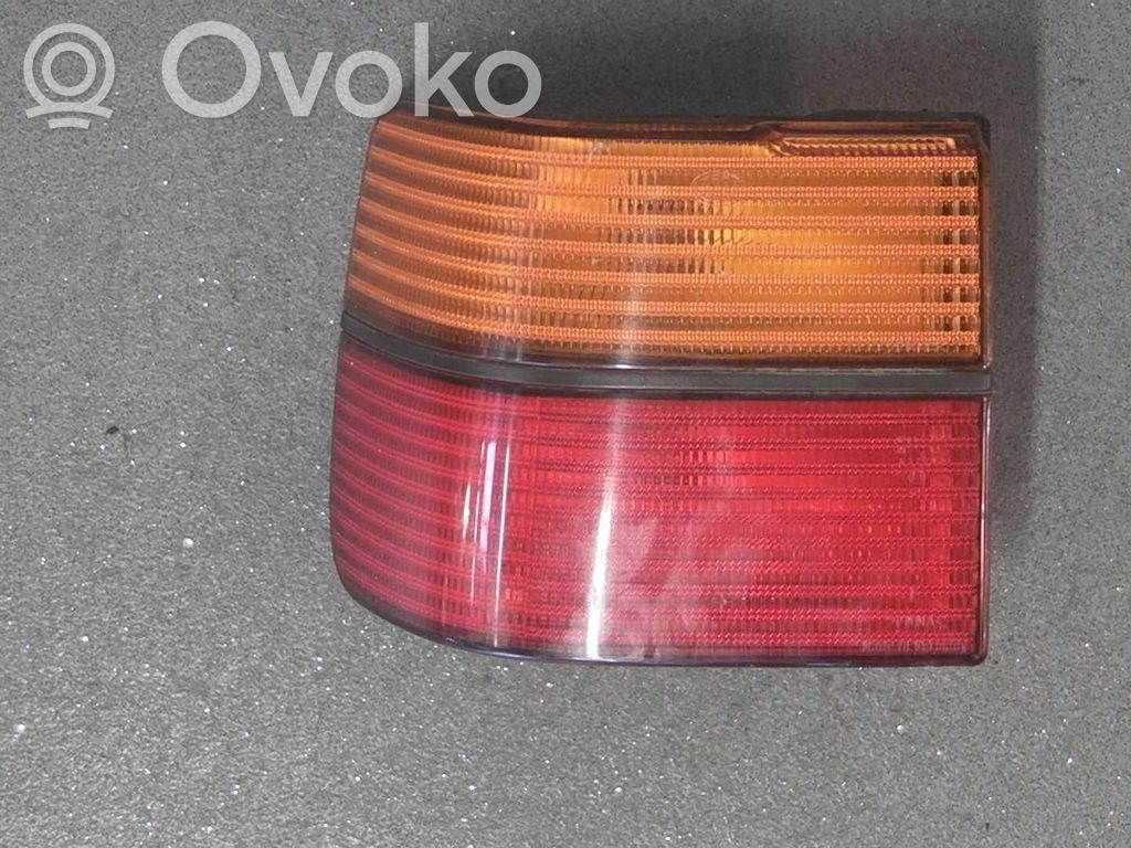 Lámpara de faros/luces traseros